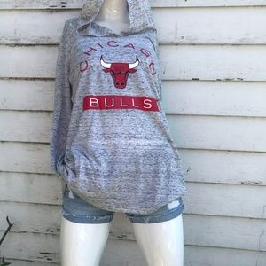 3/$25 NWT Chicago Bulls Hooded long sleeve NBA L